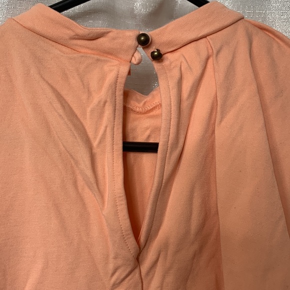 Windsor Coral Peplum Top with Right Ruffle Shoulder Size M - Picture 5 of 5